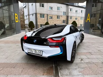BMW i8 2016, 45400 км, за 46606.28 USD - фото 6