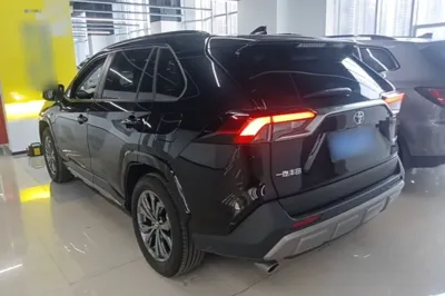 Toyota RAV4 2024, 11399 км, за 22009 USD