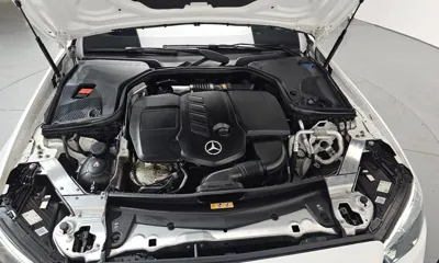 Mercedes-Benz E-Class 2022, 29382 км, за 27615.87 USD - фото 6