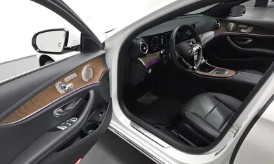 Mercedes-Benz E-Class 2022, 29382 км, за 27615.87 USD - фото 12
