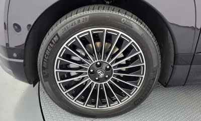 Hyundai Ioniq9 2025, 5734 км, за 49166.34 USD