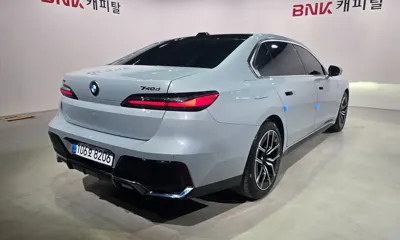BMW 7-Series 2025, 25488 км, за 71507.48 USD