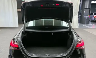 Mercedes-Benz E-Class 2023, 53561 км, за 25528.42 USD - фото 20