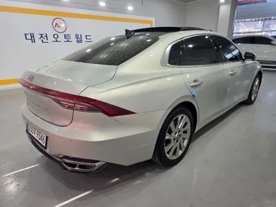 Hyundai Grandeur 2021, 174383 км, за 13551.04 USD
