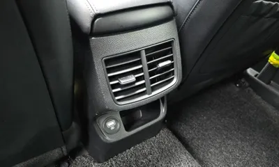 Kia Seltos 2020, 97178 км, за 11093.61 USD - фото 27