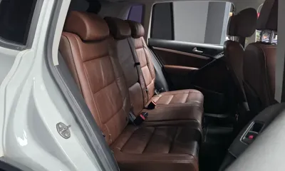Volkswagen Tiguan 2015, 165833 км, за 3872.92 USD - фото 12