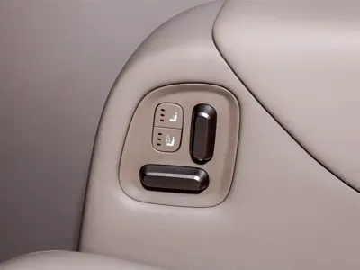 Li Auto Li MEGA 2025, 10900 км, за 65532.71 USD - фото 28