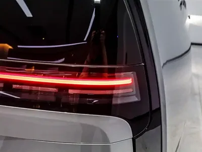 Li Auto Li MEGA 2025, 10900 км, за 65532.71 USD - фото 29
