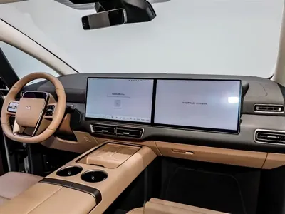 Li Auto Li MEGA 2025, 10900 км, за 65532.71 USD - фото 31
