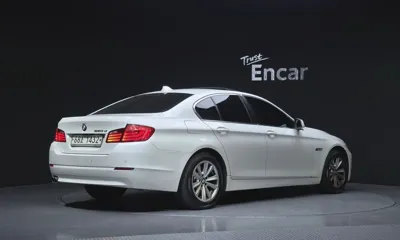 BMW 5-Series 2012, 201145 км, за 3371.23 USD
