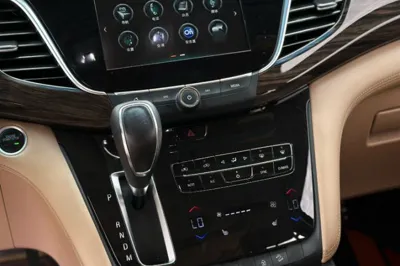 Buick GL8 2018, 145900 км, за 17322 USD - фото 34