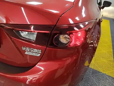 Mazda 3 Axela 2016, 77000 км, за 6070.51 USD - фото 8
