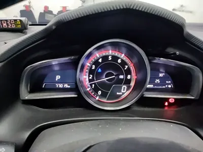 Mazda 3 Axela 2016, 77000 км, за 6070.51 USD - фото 12