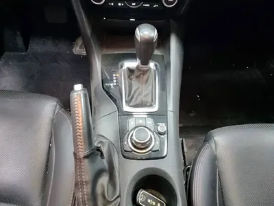 Mazda 3 Axela 2016, 77000 км, за 6070.51 USD - фото 14