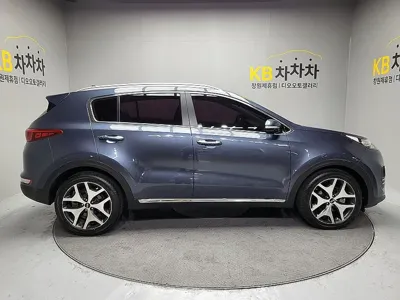 Kia Sportage 2018, 59835 км, за 10174.61 USD