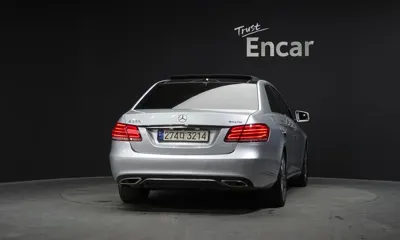 Mercedes-Benz E-Class 2014, 107156 км, за 7928.64 USD
