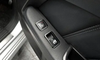 Mercedes-Benz E-Class 2014, 107156 км, за 7928.64 USD - фото 19
