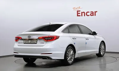 Hyundai Sonata 2015, 57156 км, за 6695.7 USD