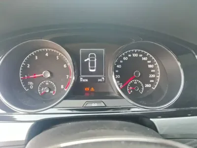 Volkswagen Lamando 2015, 91800 км, за 5931.73 USD