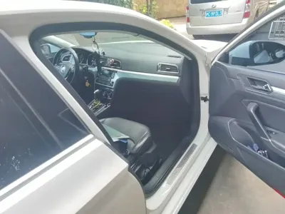 Volkswagen Lamando 2015, 91800 км, за 5931.73 USD - фото 20