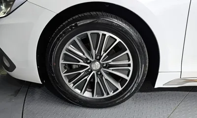 Hyundai Grandeur 2018, 46827 км, за 9780.75 USD