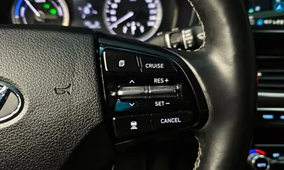 Hyundai Grandeur 2018, 46827 км, за 9780.75 USD - фото 12