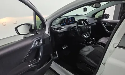 Peugeot 2008 2017, 109319 км, за 4529.34 USD - фото 10