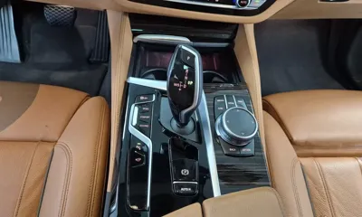 BMW 5-Series 2021, 42105 км, за 21662.07 USD - фото 9