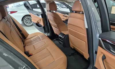BMW 5-Series 2021, 42105 км, за 21662.07 USD - фото 12