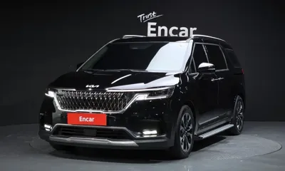 Kia Canival · 2023 год