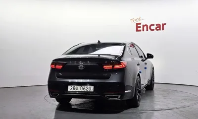 Kia K7 2016, 147823 км, за 6541.13 USD