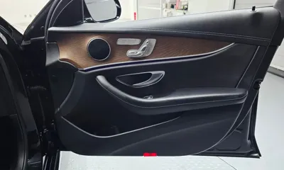 Mercedes-Benz E-Class 2021, 85693 км, за 21387.24 USD - фото 25