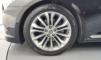 Hyundai Genesis 2014, 202860 км, за 3832.18 USD