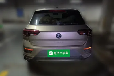Volkswagen T-Roc 2021, 37500 км, за 19399 USD