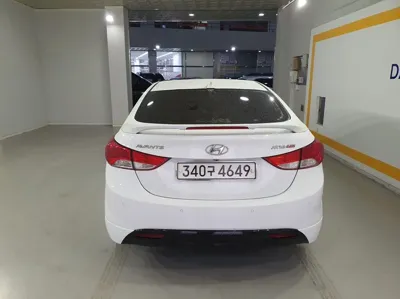 Hyundai Avante 2011, 203705 км, за 1954.4 USD