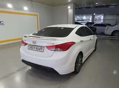 Hyundai Avante 2011, 203705 км, за 1954.4 USD