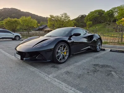 Lotus Emira · 2024 год
