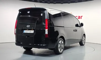Hyundai Staria 2025, 87770 км, за 20166.55 USD