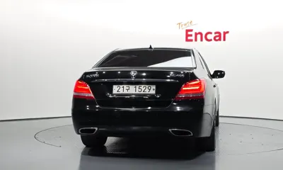 Hyundai Equus 2014, 189946 км, за 5144.23 USD
