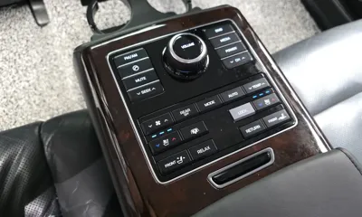 Hyundai Equus 2014, 189946 км, за 5112.28 USD - фото 19