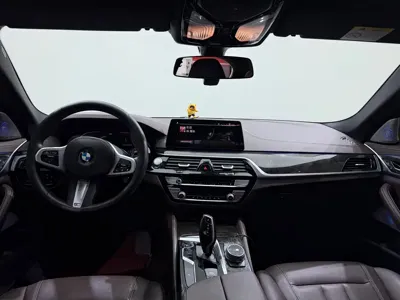 BMW 5 Series 2020, 110000 км, за 19125.06 USD