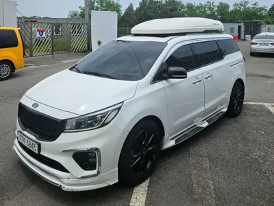 Kia Canival 2019, 136000 км, за 9751.02 USD