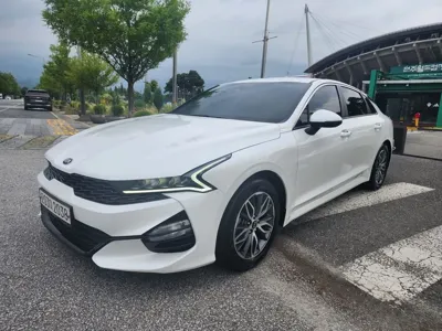 Kia K5 · 2020 год