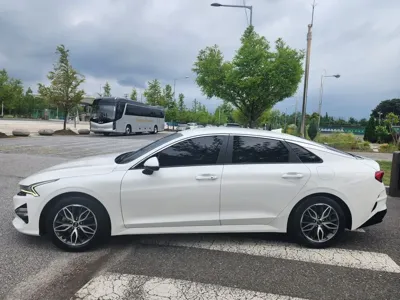 Kia K5 2020, 128045 км, за 9702.41 USD - фото 11
