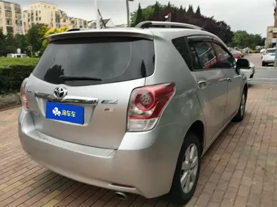 Toyota Verso 2013, 105600 км, за 4561.42 USD