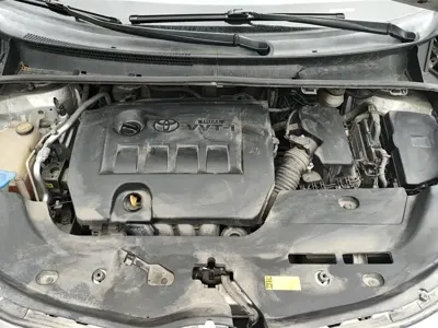 Toyota Verso 2013, 105600 км, за 4561.42 USD - фото 10
