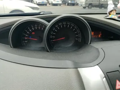Toyota Verso 2013, 105600 км, за 4561.42 USD - фото 14
