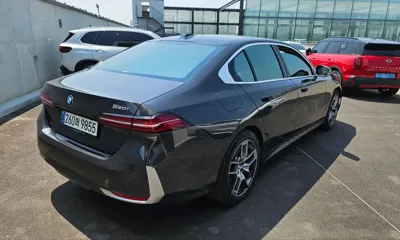 BMW 5-Series 2024, 49843 км, за 28882.76 USD