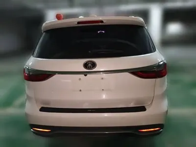 BYD MAX