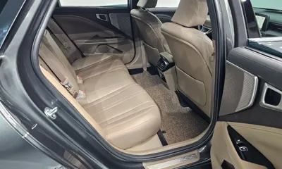 Kia K8 2024, 40455 км, за 15688.59 USD - фото 11